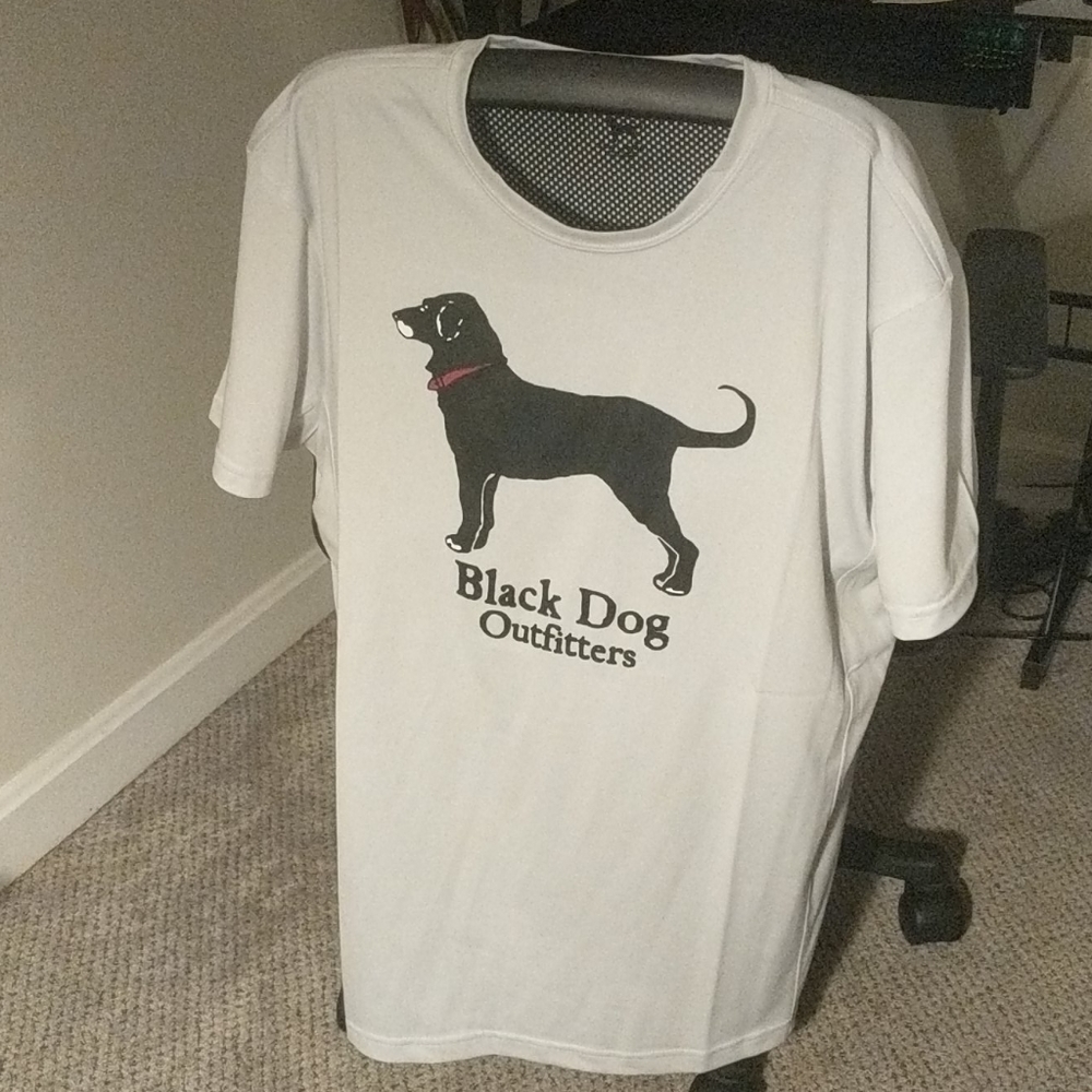 Black Dog Size Large Light Blue T-Shirt